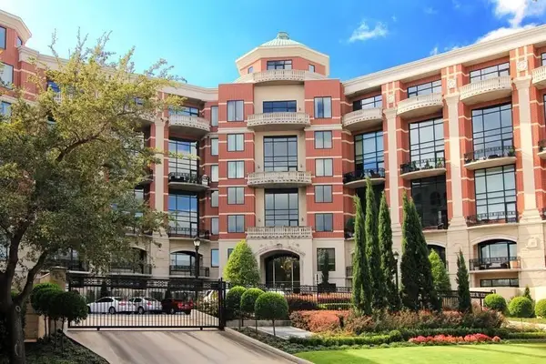 5005 Hidalgo Street #807, Houston, TX 77056