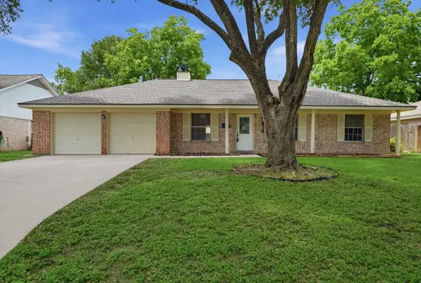 815 Klare Avenue, Rosenberg, TX 77471
