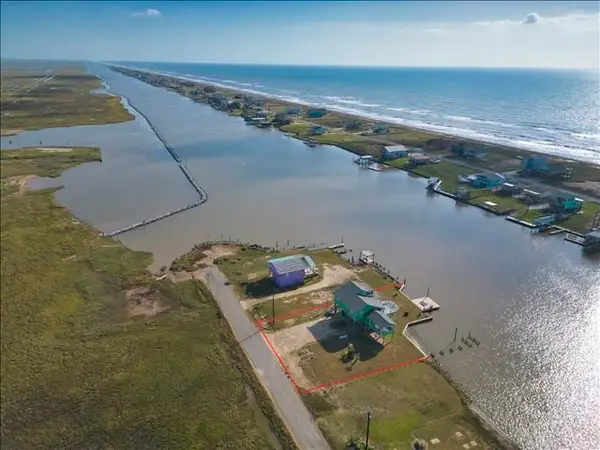 456 Pr 676 Marina Drive, Sargent, TX 77414