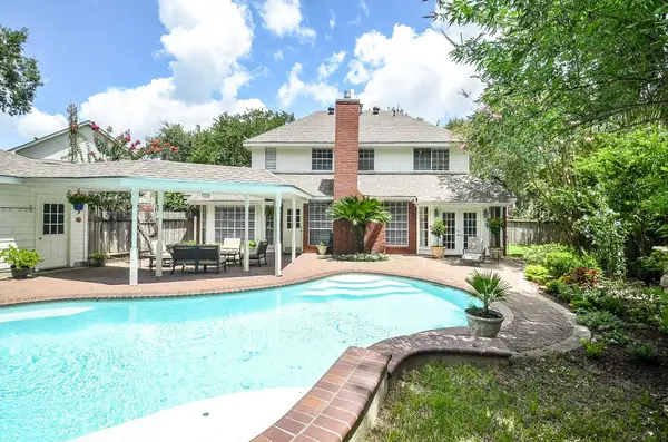 3126 Serene Oak Drive, Sugar Land, TX 77478