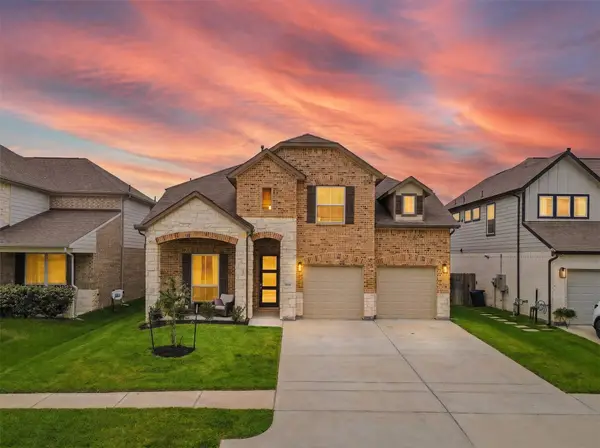 5618 Mammoth Oak Drive, Houston, TX 77066
