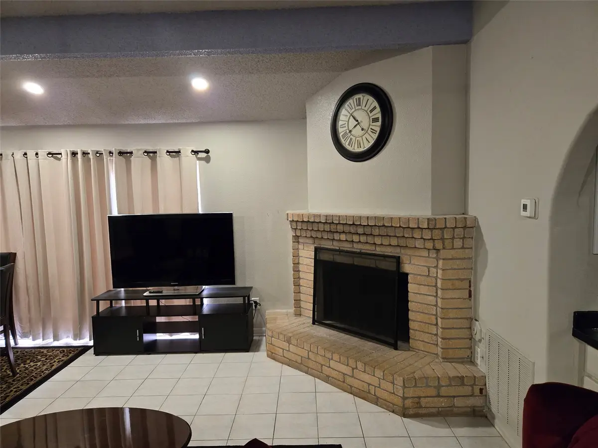 4111 Knoll Glen Drive, Houston, TX 77082 - #1
