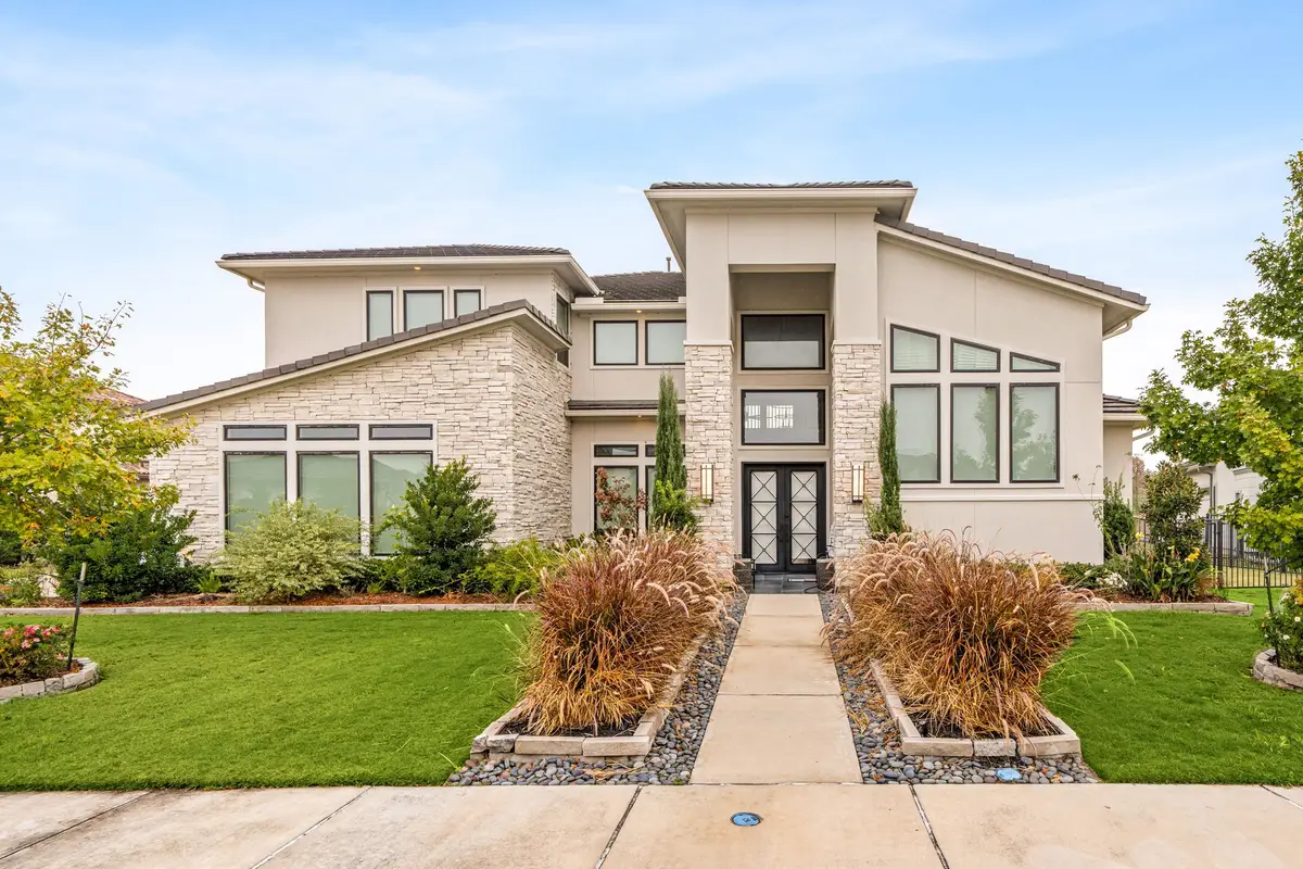 19214 Round Prairie Lane, Cypress, TX 77433 - Image #1