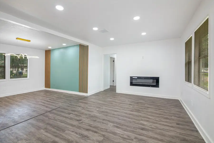 2922 Knotty Oaks Trail, Houston, TX 77045 - Image #3