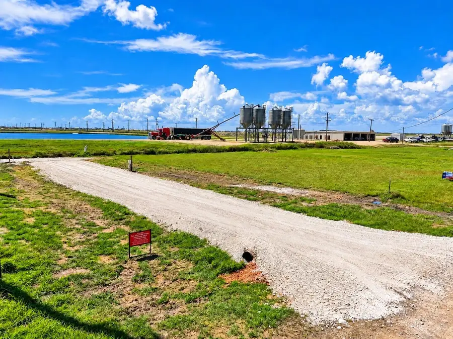 63 Coral Lane, Palacios, TX 77465 - #2