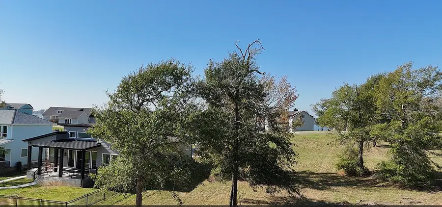 225 Peninsula Drive, Livingston, TX 77351 - #3