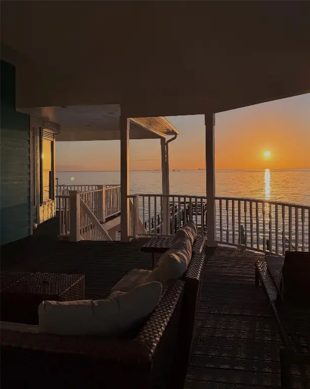 415 Avenue I, Dickinson, TX 77539 - #3