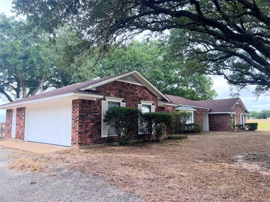 929 Harrisburg Road, Brenham, TX 77833 - #3