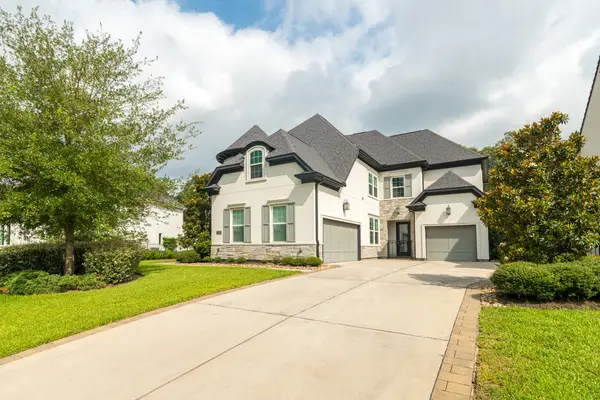 42 N Waterbridge Drive, The Woodlands, TX 77375-0189
