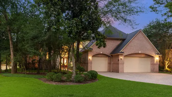 47 W Horizon Ridge Place, The Woodlands, TX 77381
