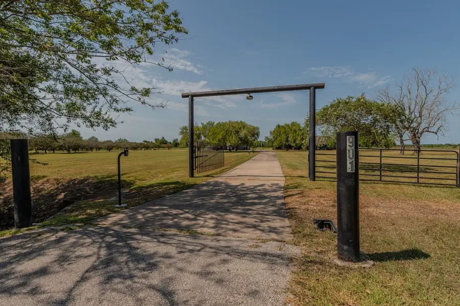 901 Casey Street, Beaumont, TX 77713 - #2