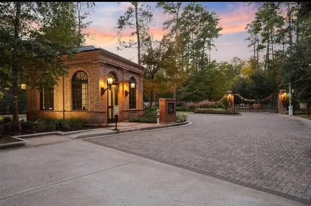 241 Eminence Isle, Montgomery, TX 77316 - Image #3