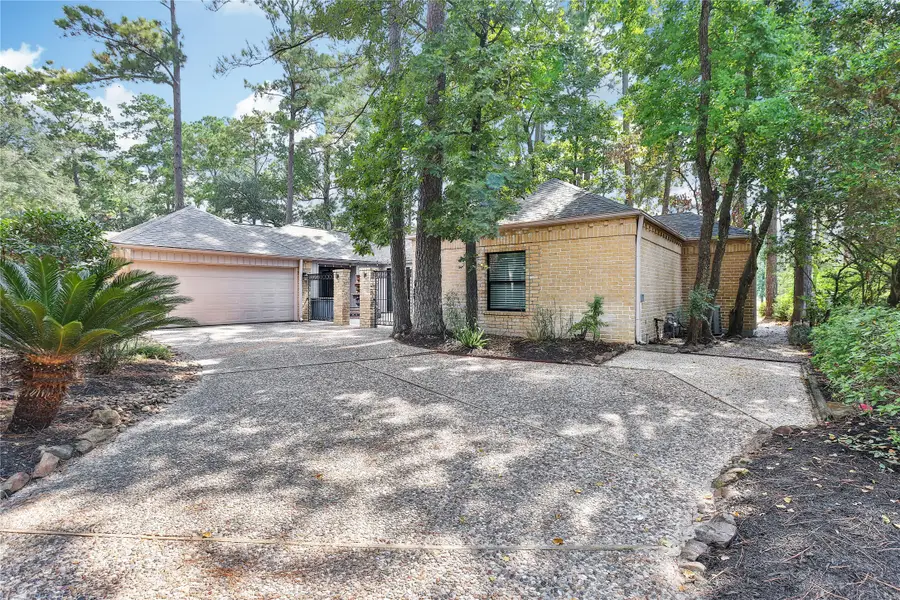 3211 Sunny Knoll Court, Kingwood, TX 77339 - Image #3