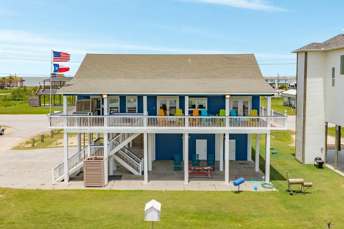 998 Austin Drive, Gilchrist, TX 77617 - #1
