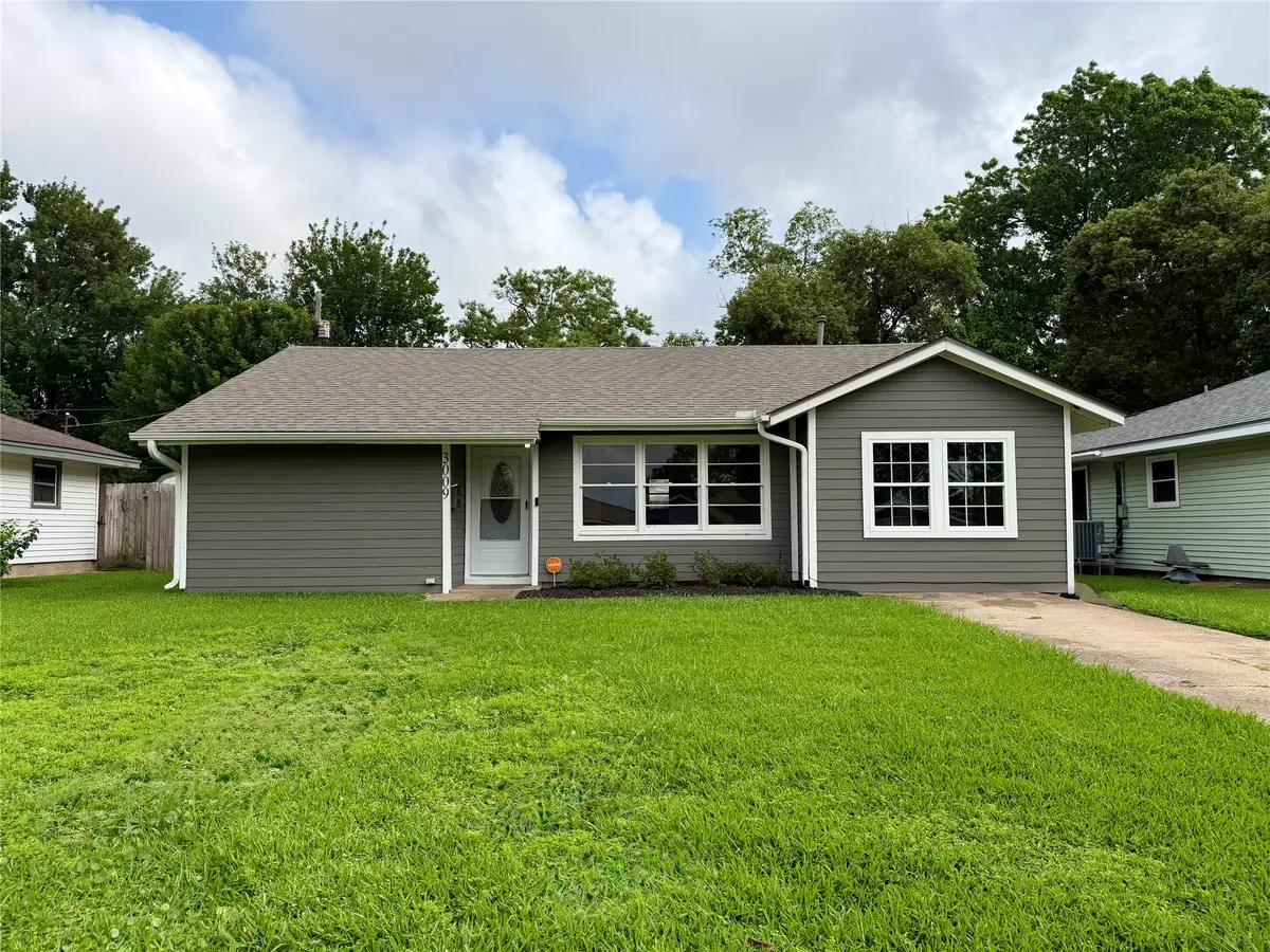 3009 Robinson Boulevard, Texas City, TX 77590 - #1
