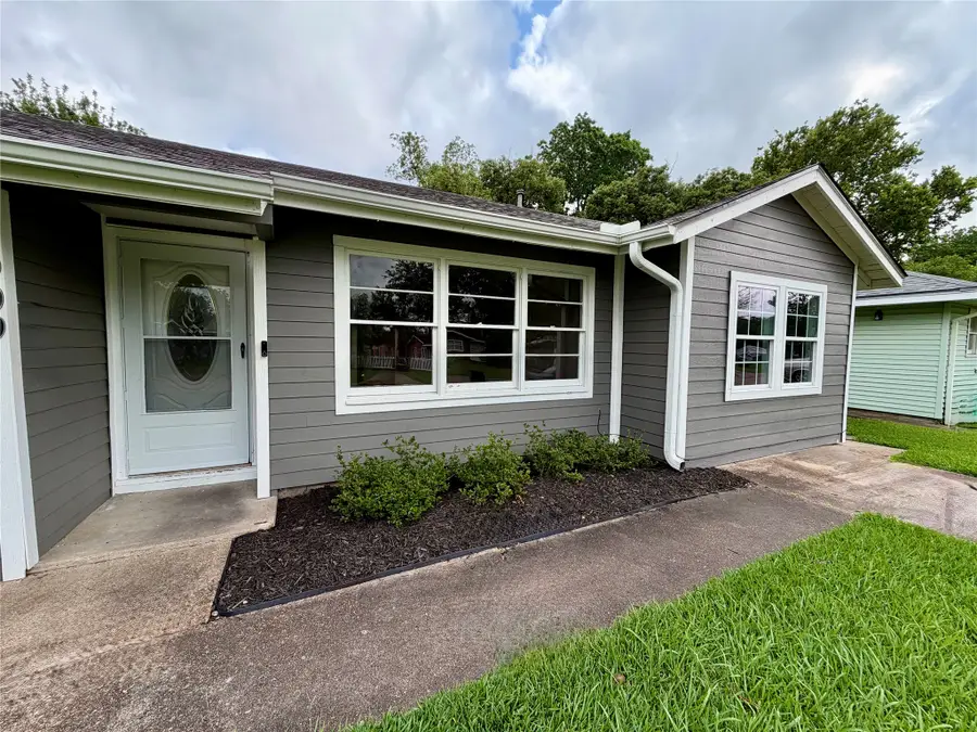 3009 Robinson Boulevard, Texas City, TX 77590 - #2