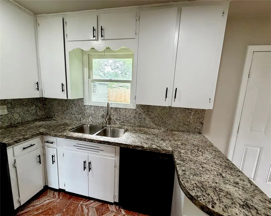 3009 Robinson Boulevard, Texas City, TX 77590 - #3