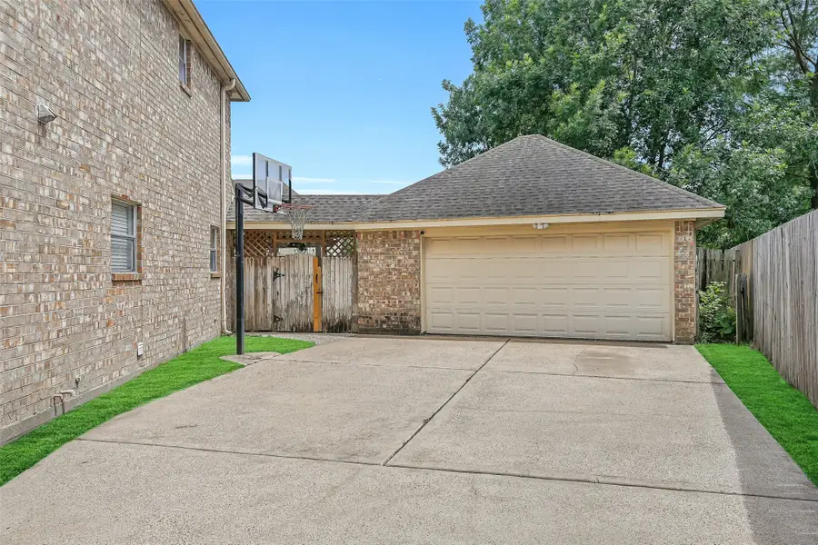 1402 Pine Meadow Court, Pearland, TX 77581 - #3