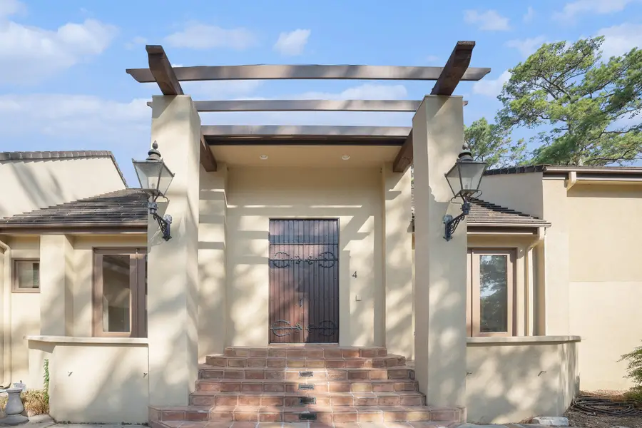 4 Del Oro Court, Baytown, TX 77521 - Image #2