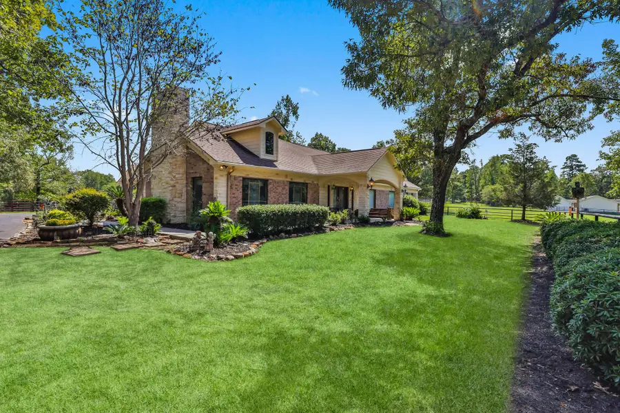 19042 Fm 2854 Road, Montgomery, TX 77316 - Image #2