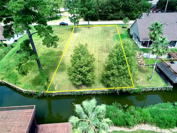 18226 Steele Point Drive, Crosby, TX 77532