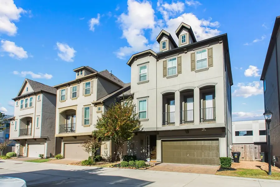 10616 Centre Shadows Drive, Houston, TX 77043 - Image #2