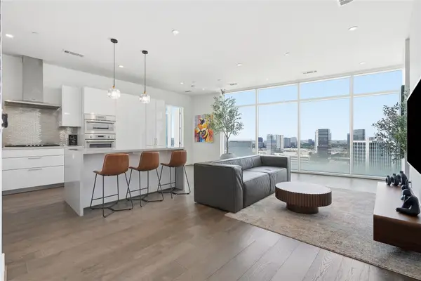 4521 San Felipe Street #1904, Houston, TX 77027