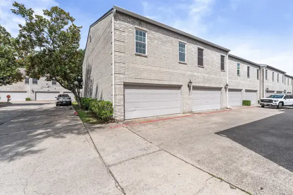 17557 Red Oak Dr Drive #7557, Houston, TX 77090