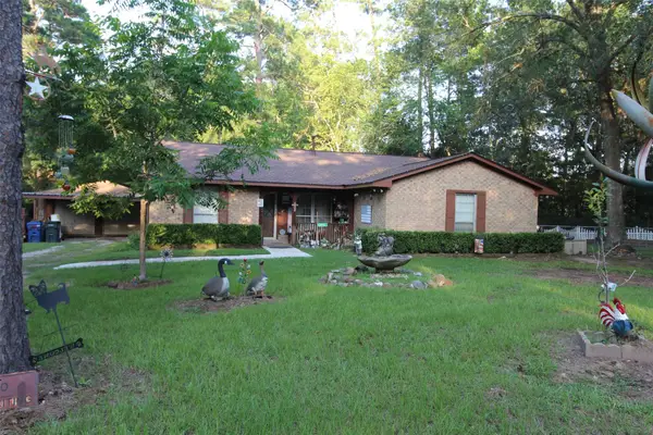 26482 Lakeview Drive, Hockley, TX 77447