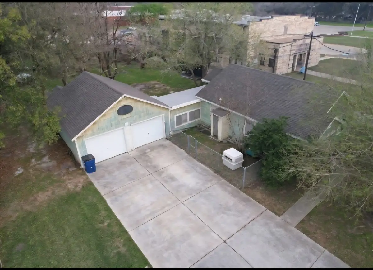 312 N Logan Street, Texas City, TX 77590 - #1