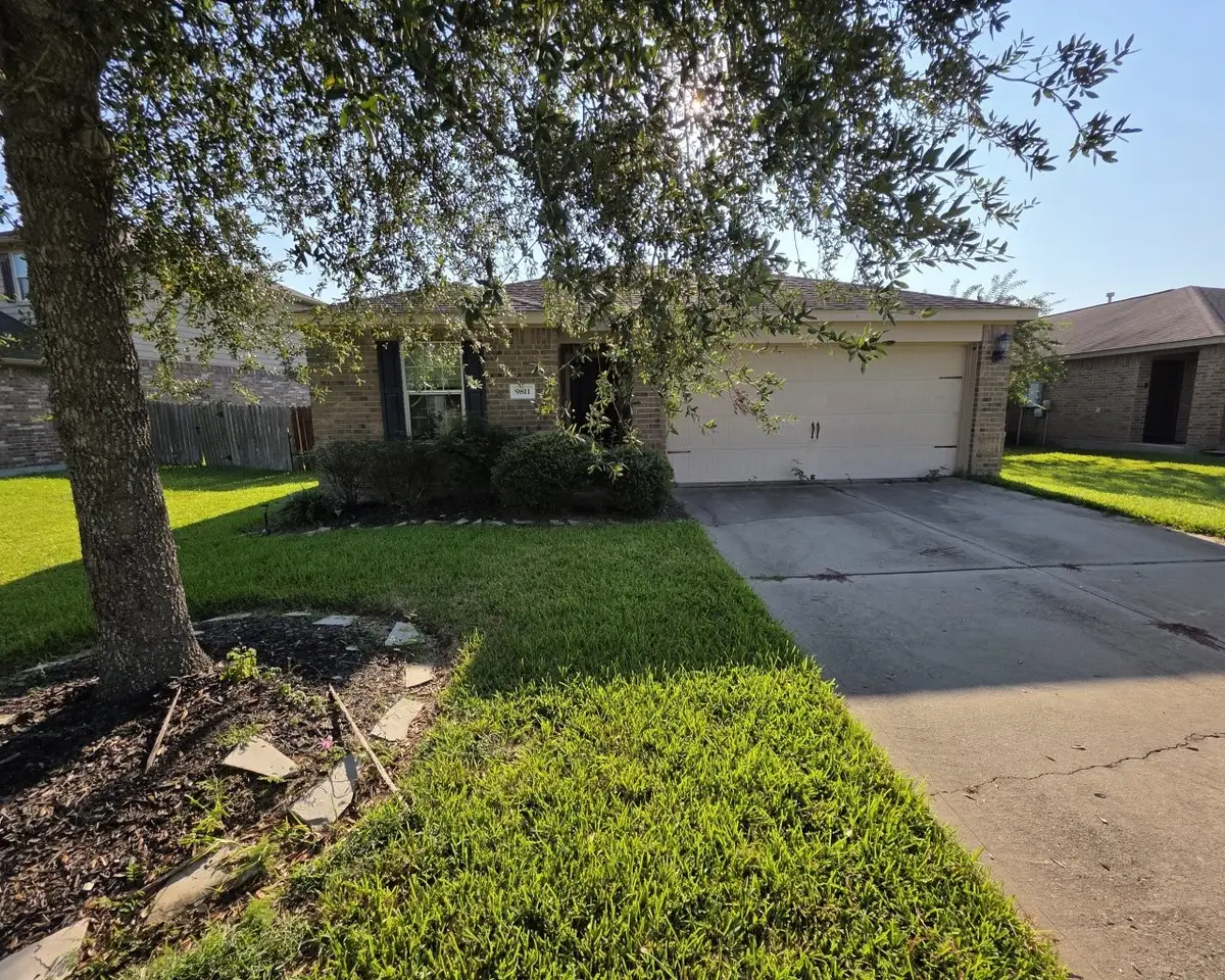9811 Garnet Falls Drive, Rosharon, TX 77583 - #1