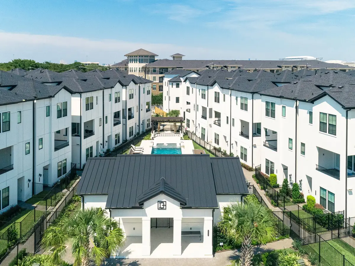 2706 Grand Fountains Drive #F, Houston, TX 77054 - Image #1