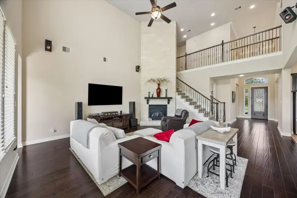 2906 Verde Valley Drive, Manvel, TX 77578