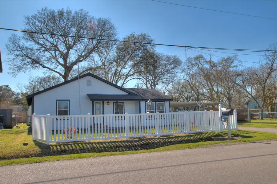 415 Perkins Avenue, League City, TX 77573 - #2