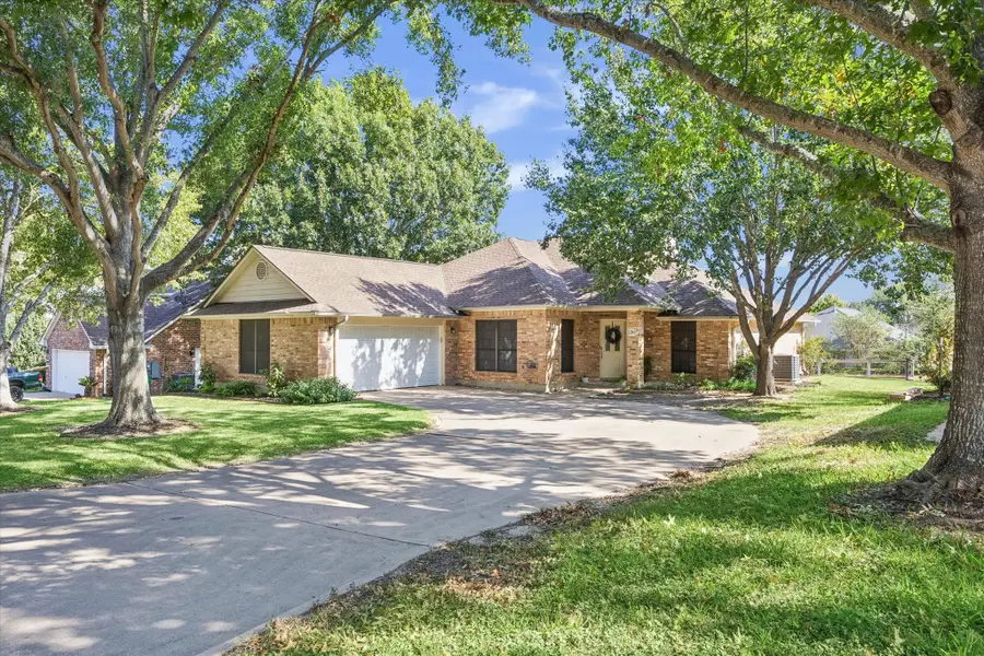 2307 Katherine Street, Brenham, TX 77833 - Image #3