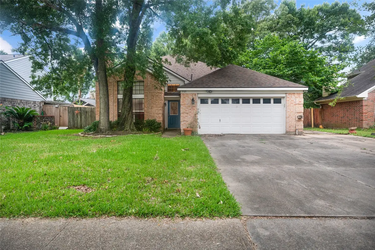 2525 Sawyer Drive, Seabrook, TX 77586 - Image #1