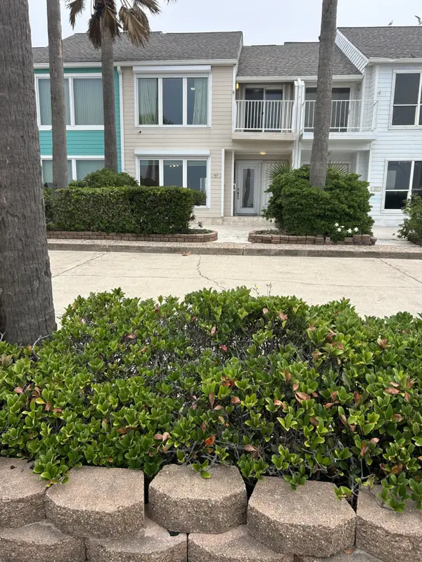 8402 Seawall Boulevard #4, Galveston, TX 77554