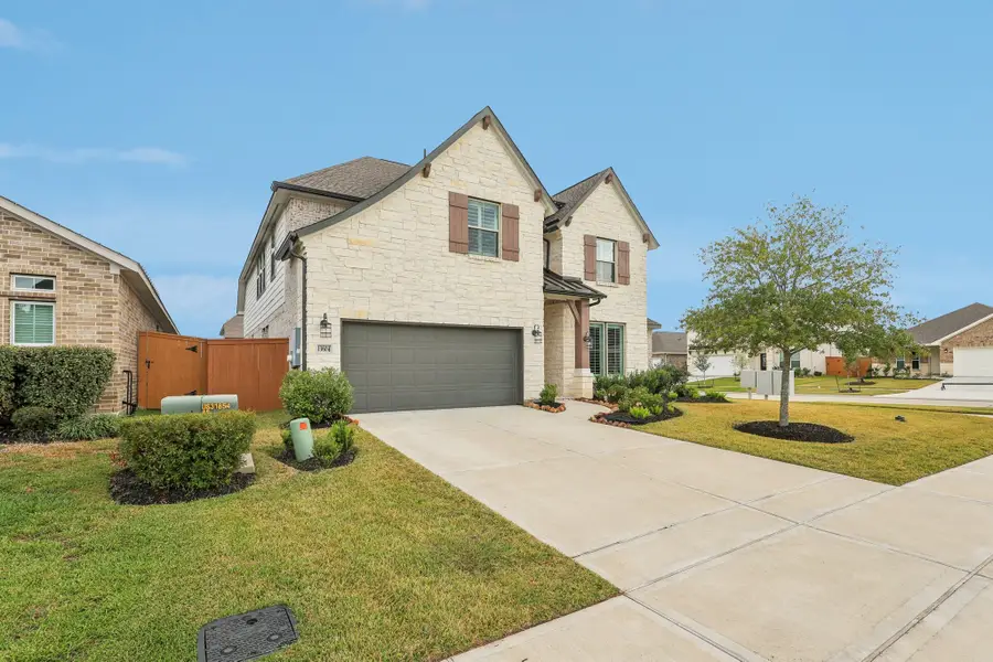 13604 Sabine Lake Drive, Texas City, TX 77568 - Image #2