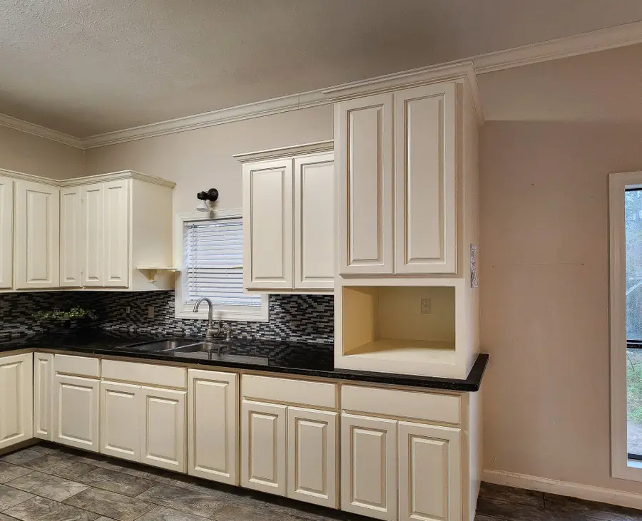 115 Red Oak Circle, Trinity, TX 75862 - Image #2