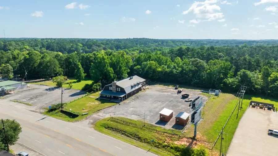 205 N Wheeler Avenue, Colmesneil, TX 75938 - #3