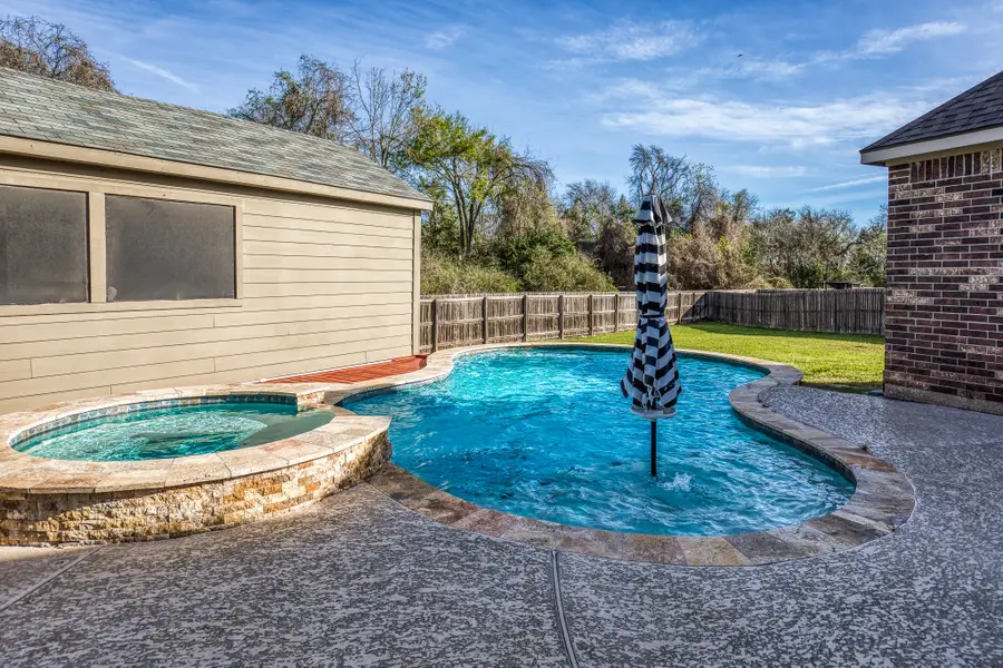 1827 Basin Trail, Brenham, TX 77833 - #2