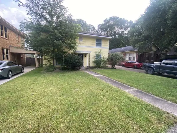 2480 Pecos Street, Beaumont, TX 77702