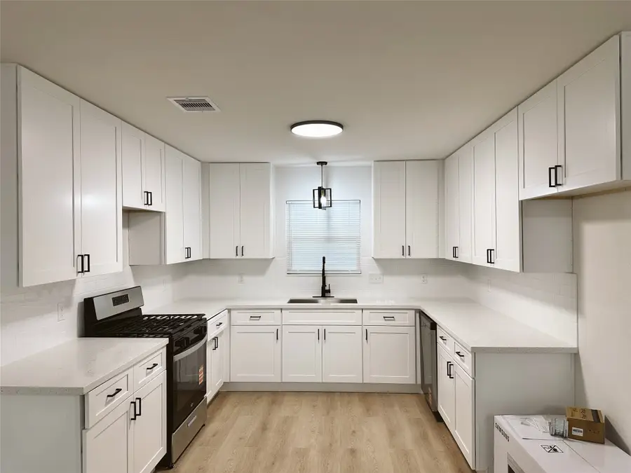 6618 Park Ave, Texas City, TX 77591 - Image #3