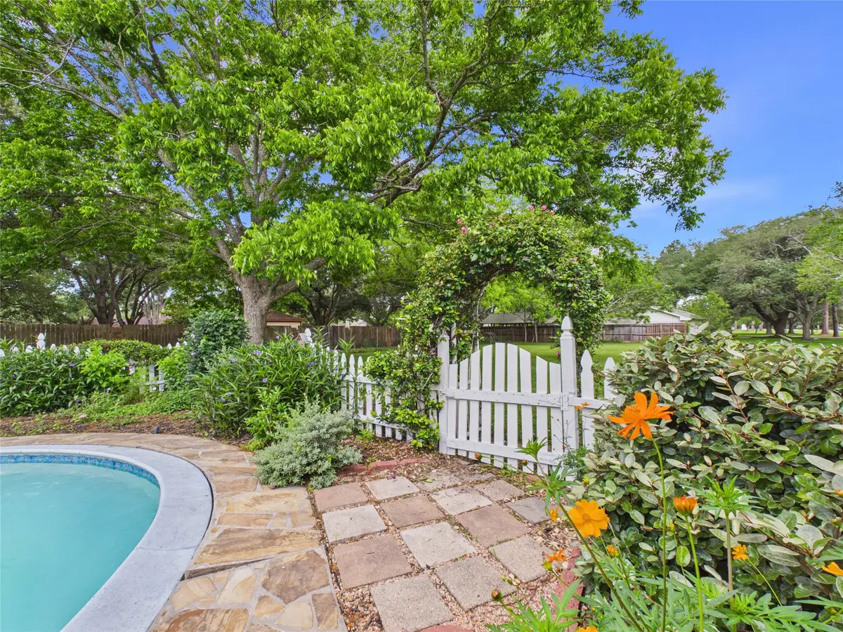 3037 County Road 536, Alvin, TX 77511 - #1