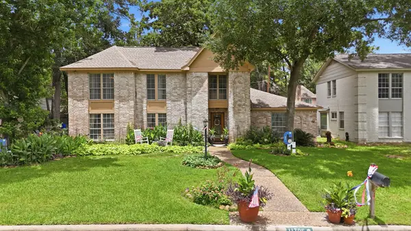 11706 Idlebrook Drive, Houston, TX 77070