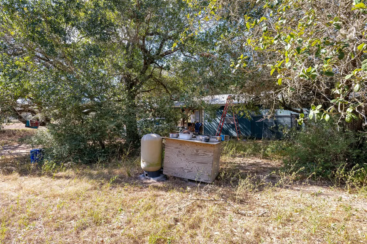 1060 Jessica Ln, Garwood, TX 77442 - Image #1