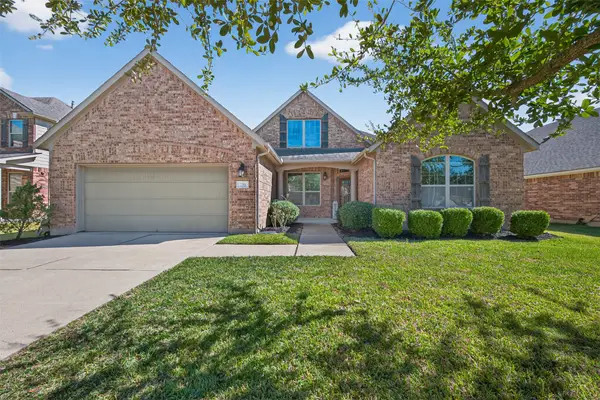351 Blossom Terrace Lane, Rosenberg, TX 77469