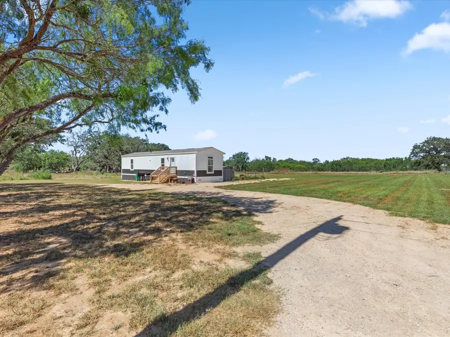 3131 Sandy Elm Road, La Vernia, TX 78121 - #2
