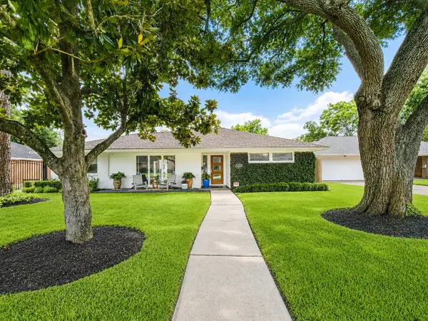 4326 Briarbend Drive, Houston, TX 77035