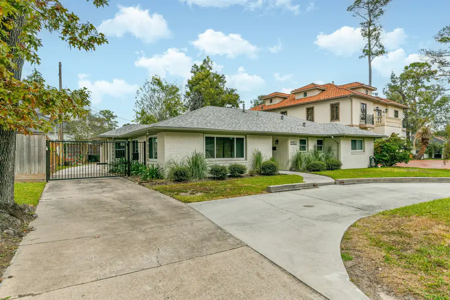 8502 Westview Drive, Spring Valley Village, TX 77055 - #2